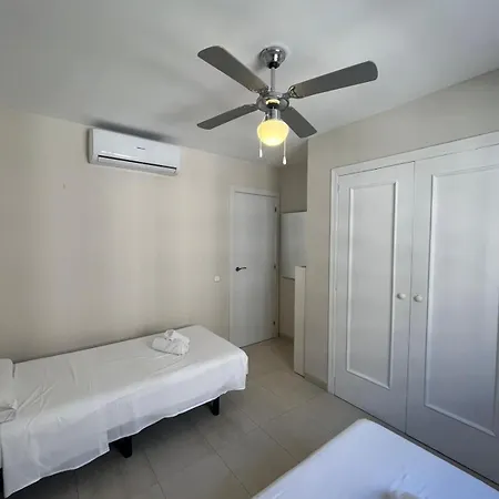 Appartement Service Lazaro -apartamentos Aguamarina 52