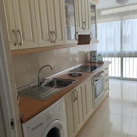 Service Lazaro -apartamentos Aguamarina 52 كاليبي